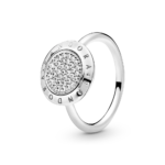 טבעת חותם PANDORA בכסף סטרלינג שיבוץ זרקונים